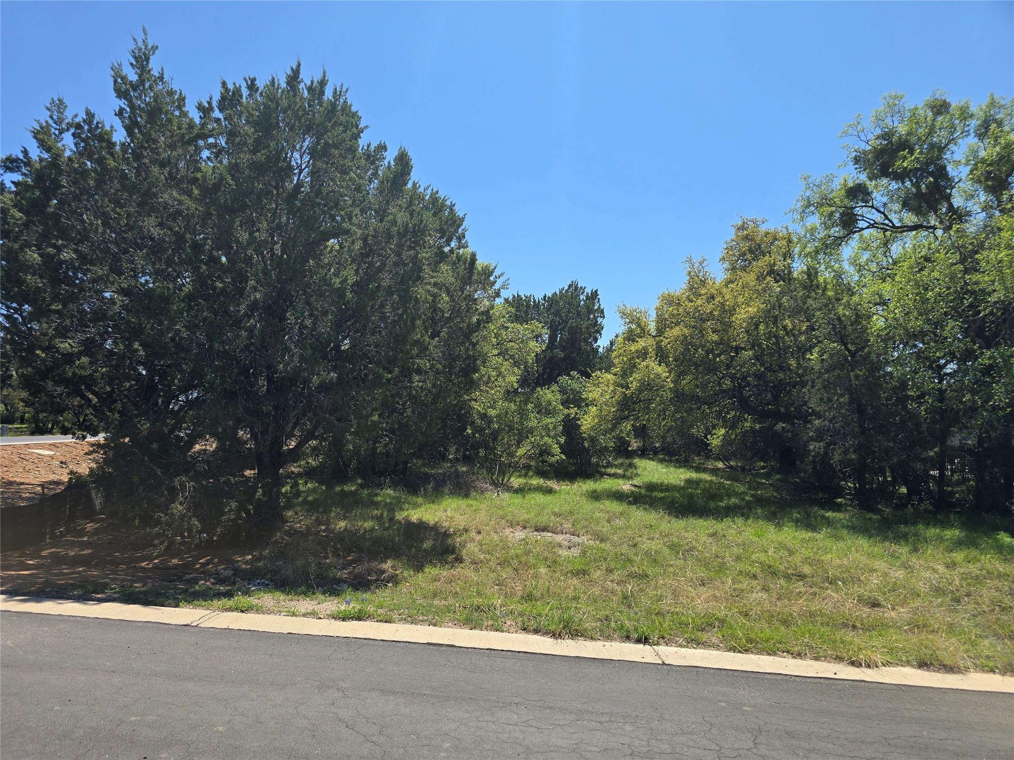 101 El Paso Dr, Horseshoe Bay, TX 78657