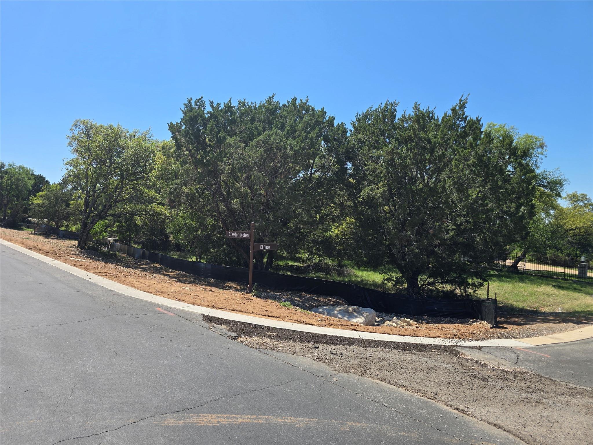 101 El Paso Dr, Horseshoe Bay, TX 78657