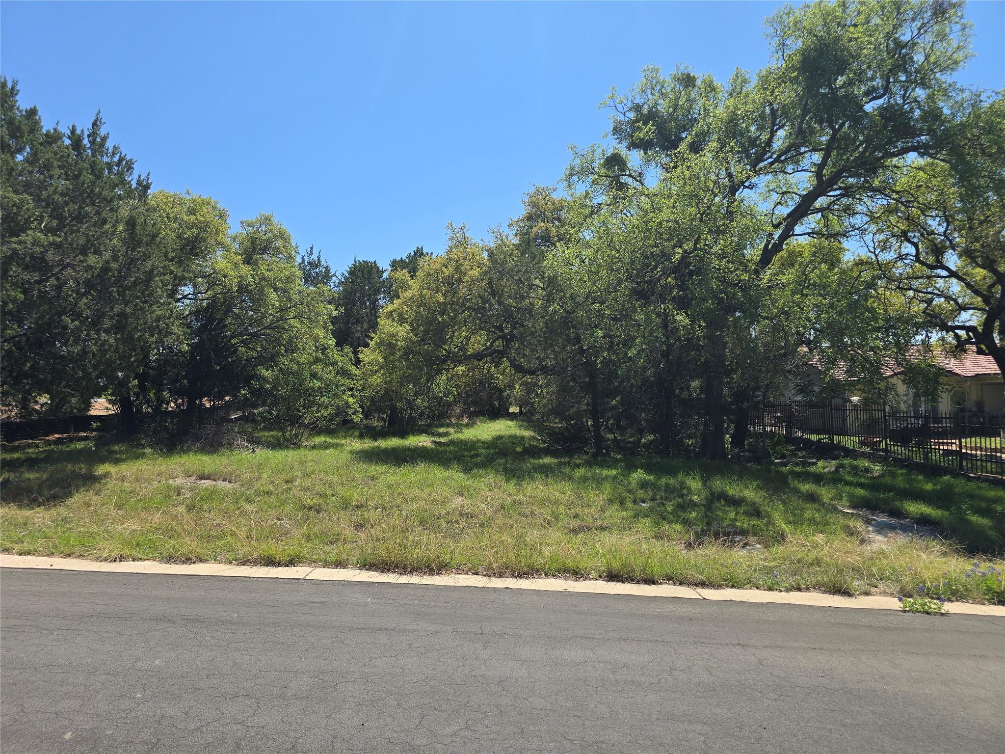 101 El Paso Dr, Horseshoe Bay, TX 78657