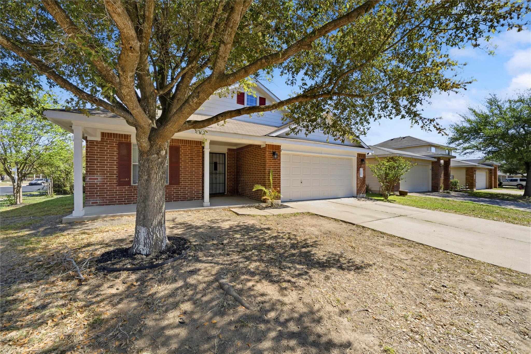 12800 Sky Harbor Dr, Del Valle, TX 78617