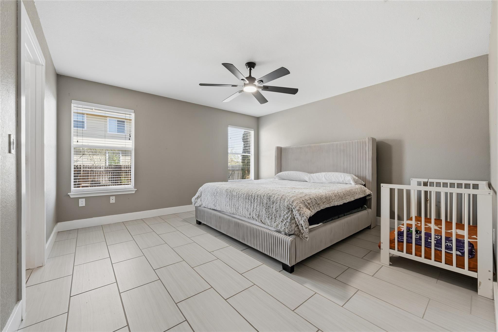 12800 Sky Harbor Dr, Del Valle, TX 78617