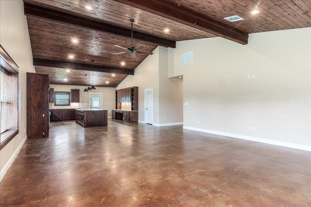 300 County Road 407, Spicewood, TX 78669