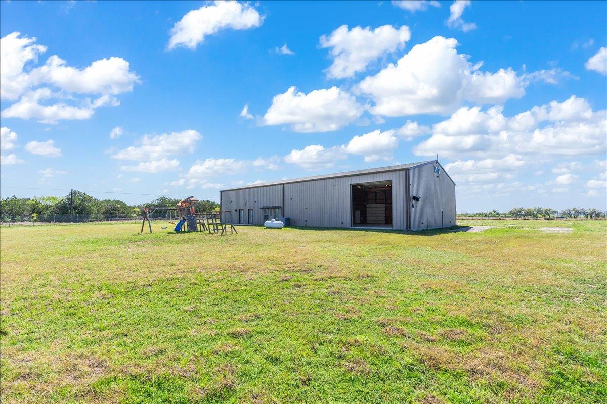 300 County Road 407, Spicewood, TX 78669