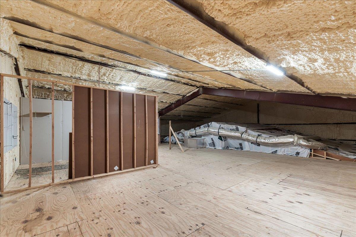 300 County Road 407, Spicewood, TX 78669