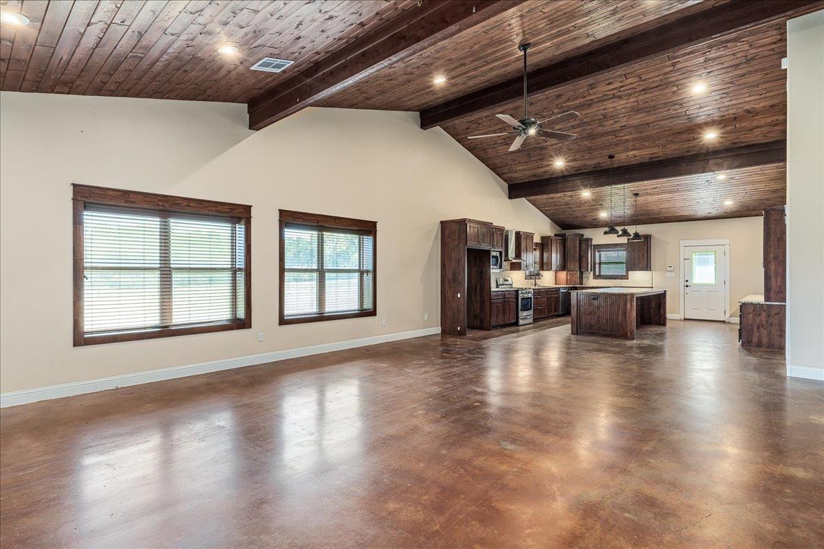 300 County Road 407, Spicewood, TX 78669