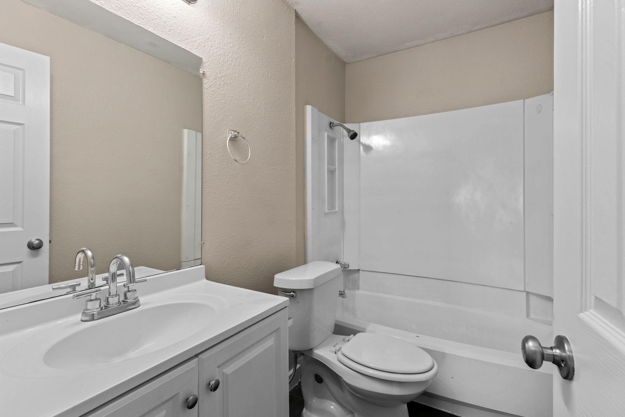 6110 Wheless Cv # F, Austin, TX 78723