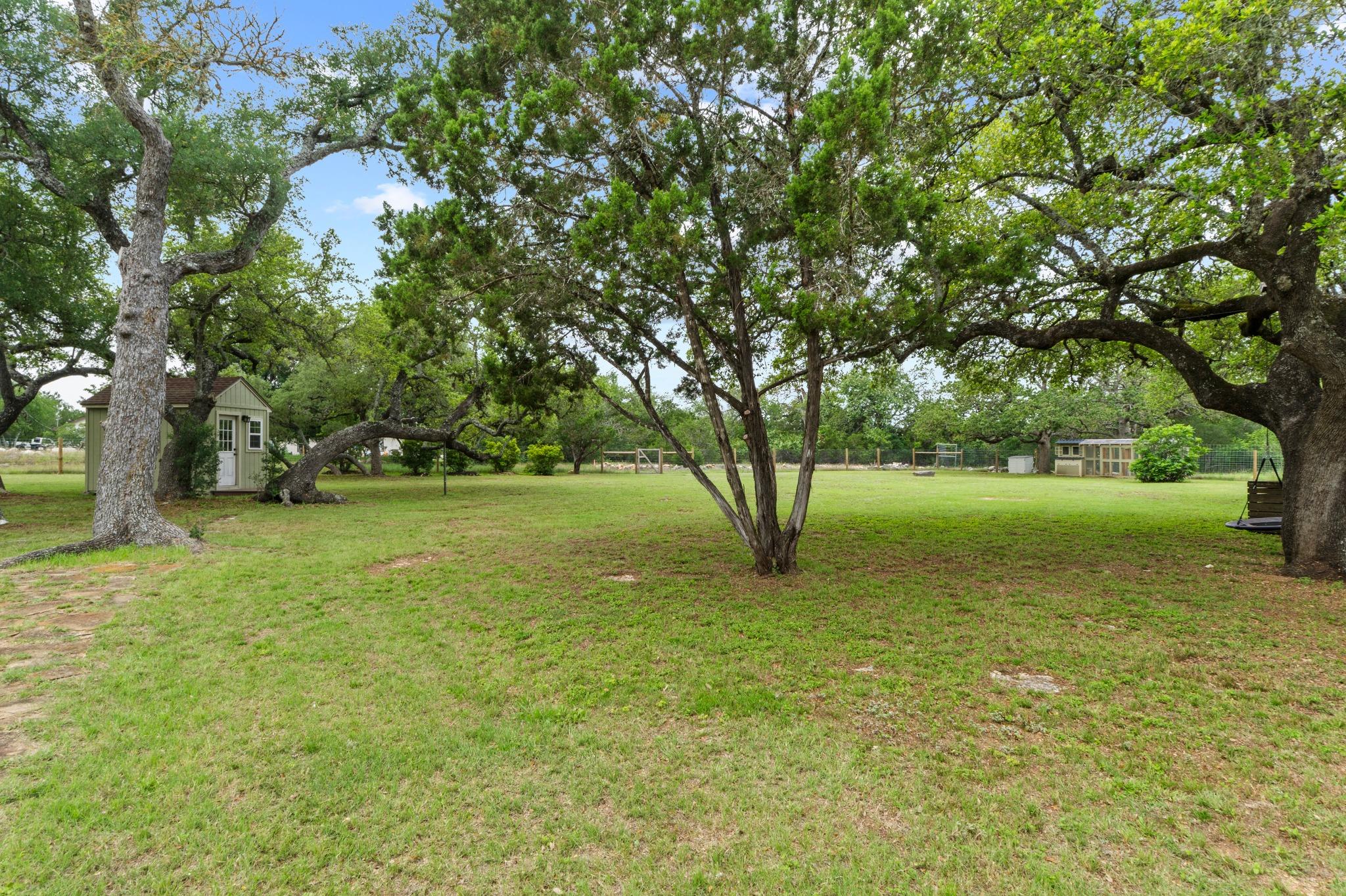 8105 Coyote Rdg, Austin, TX 78737