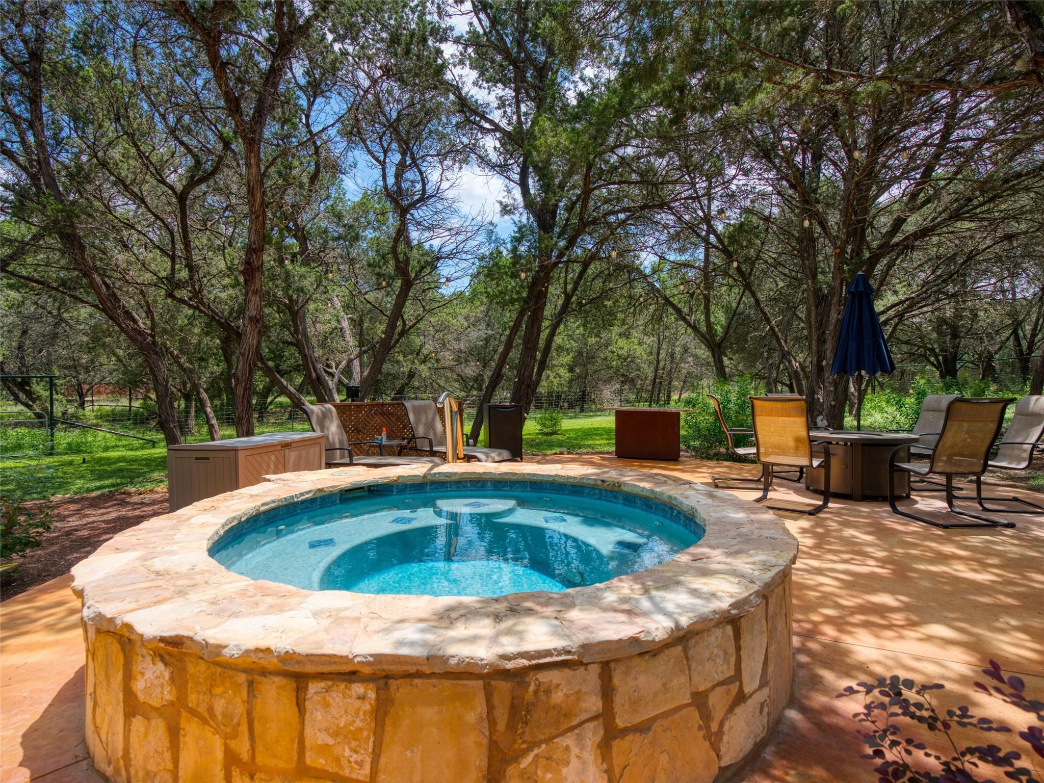 29 Horseshoe Trl, New Braunfels, TX 78132