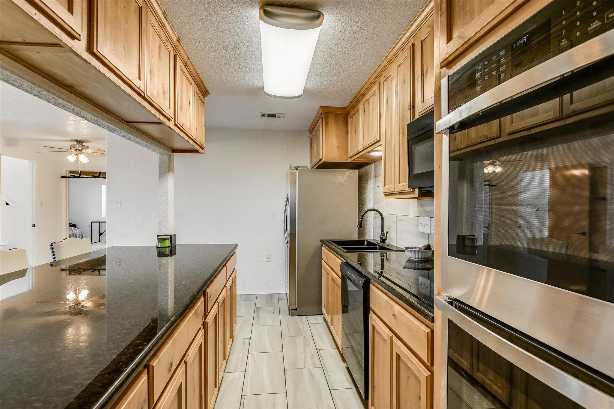 20220 Doe Run, Lago Vista, TX 78645