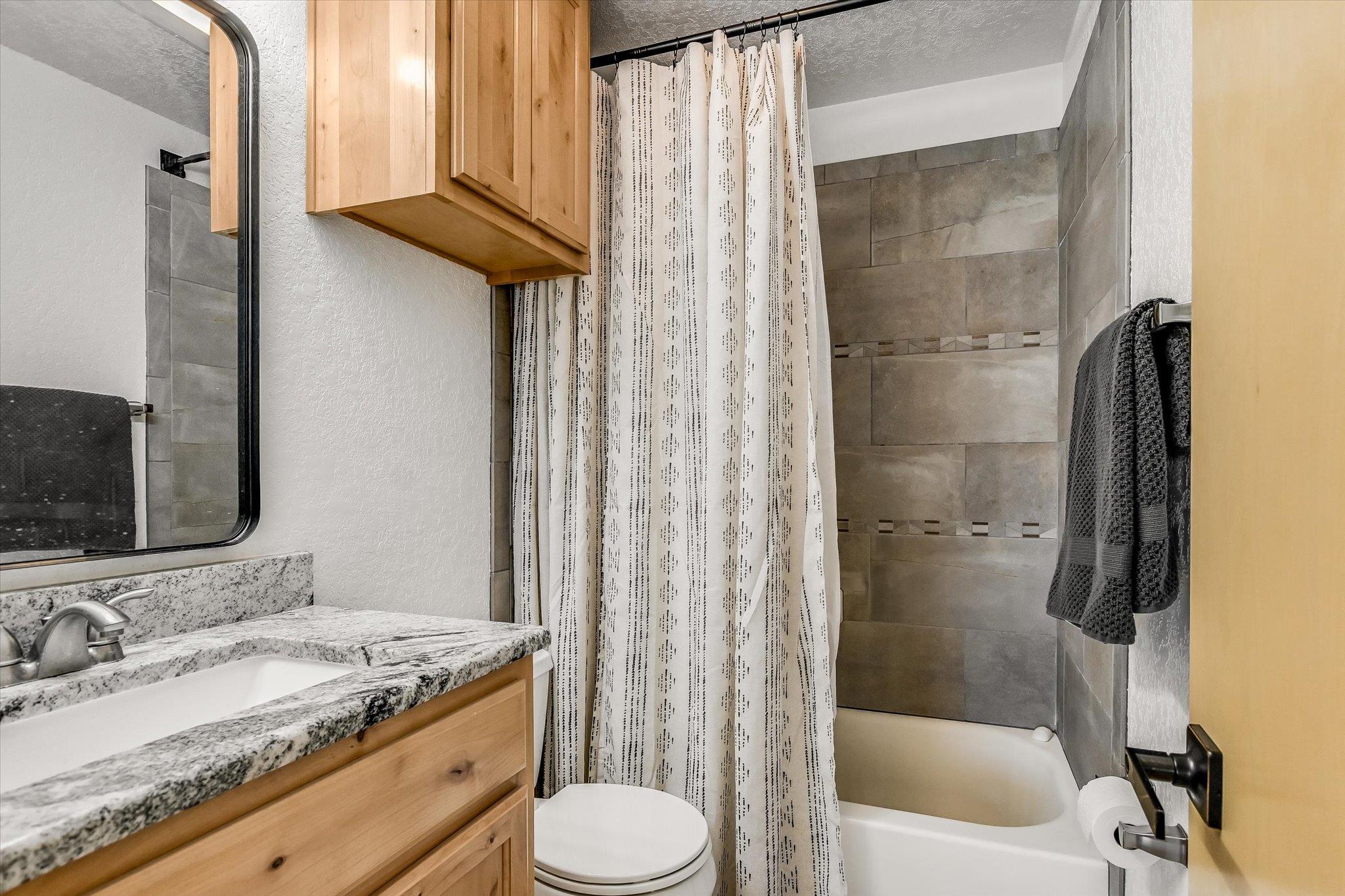 20220 Doe Run, Lago Vista, TX 78645