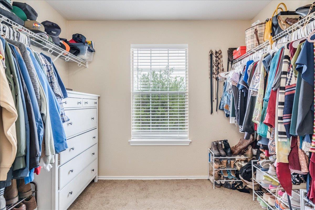 148 Buttercup Way, Kyle, TX 78640