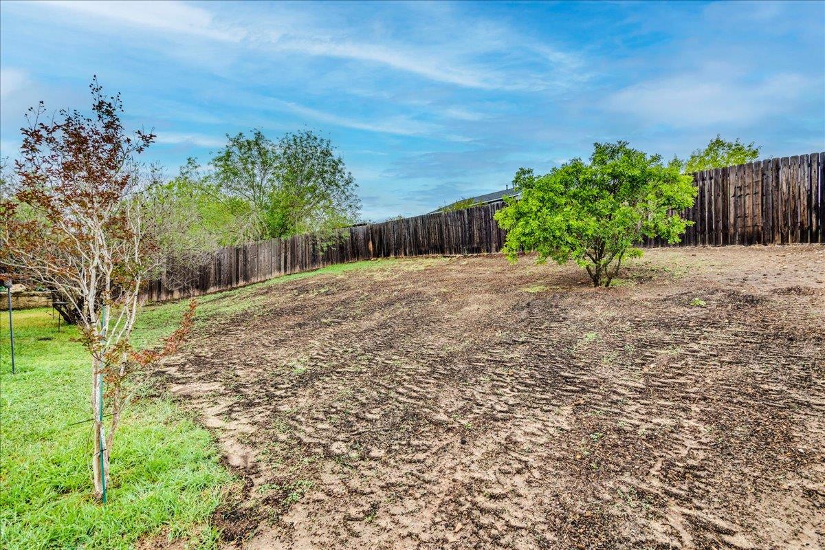 148 Buttercup Way, Kyle, TX 78640