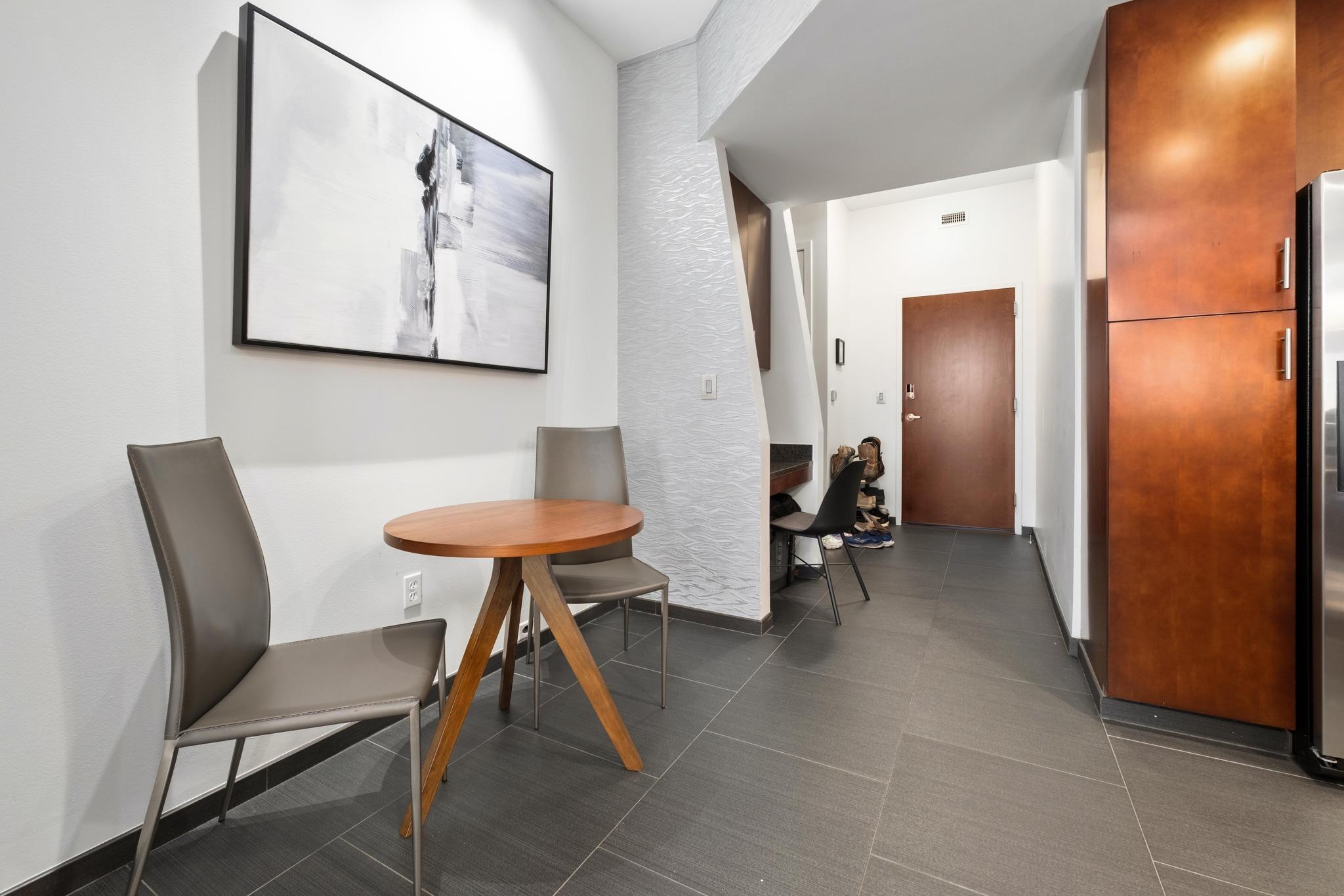 360 Nueces St # 1707, Austin, TX 78701