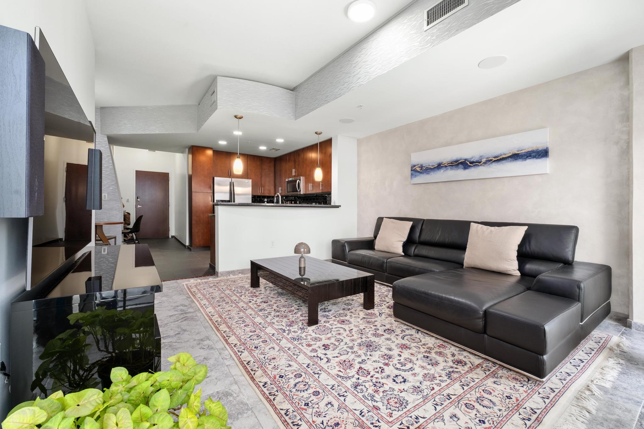 360 Nueces St # 1707, Austin, TX 78701