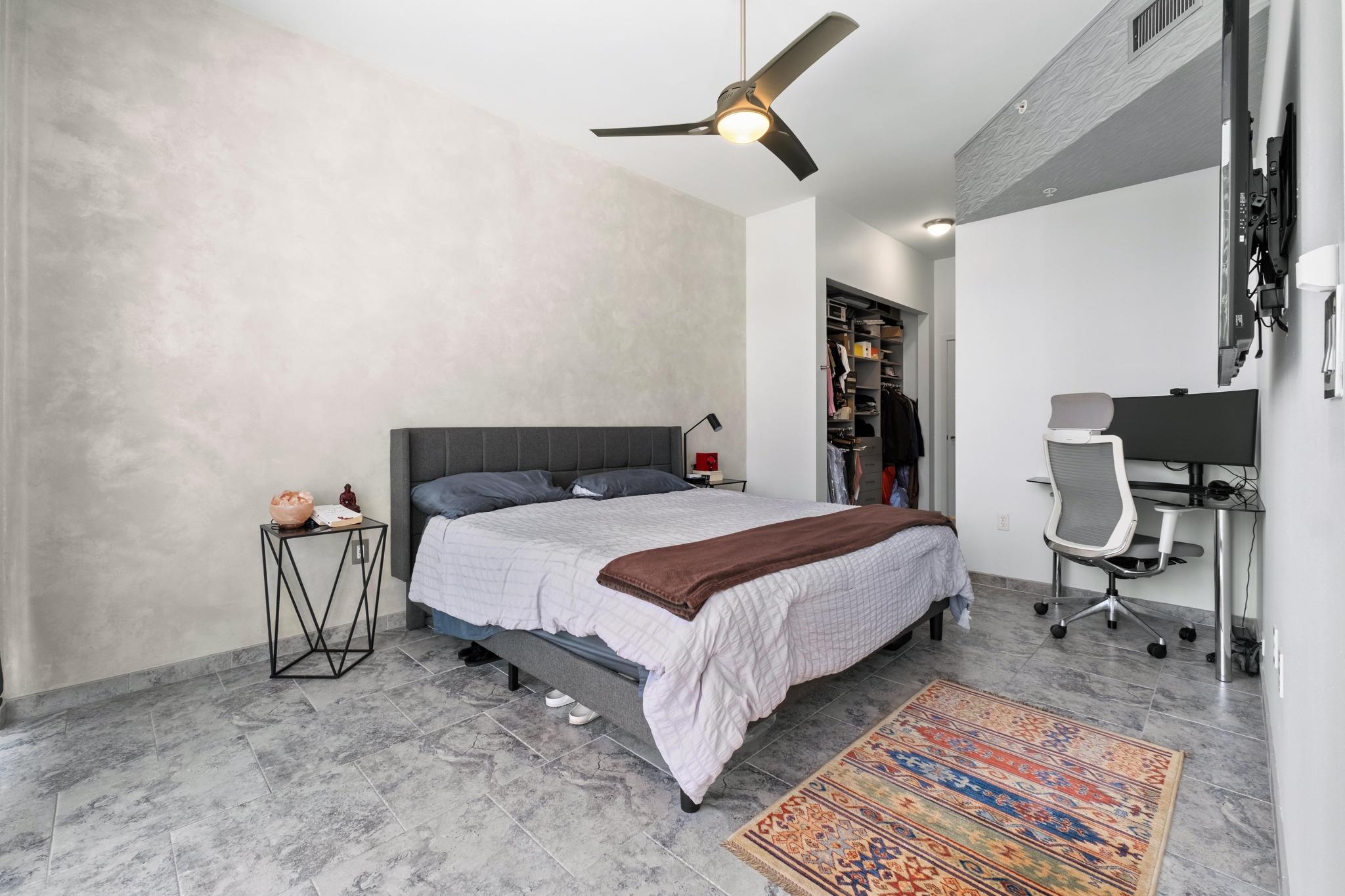 360 Nueces St # 1707, Austin, TX 78701