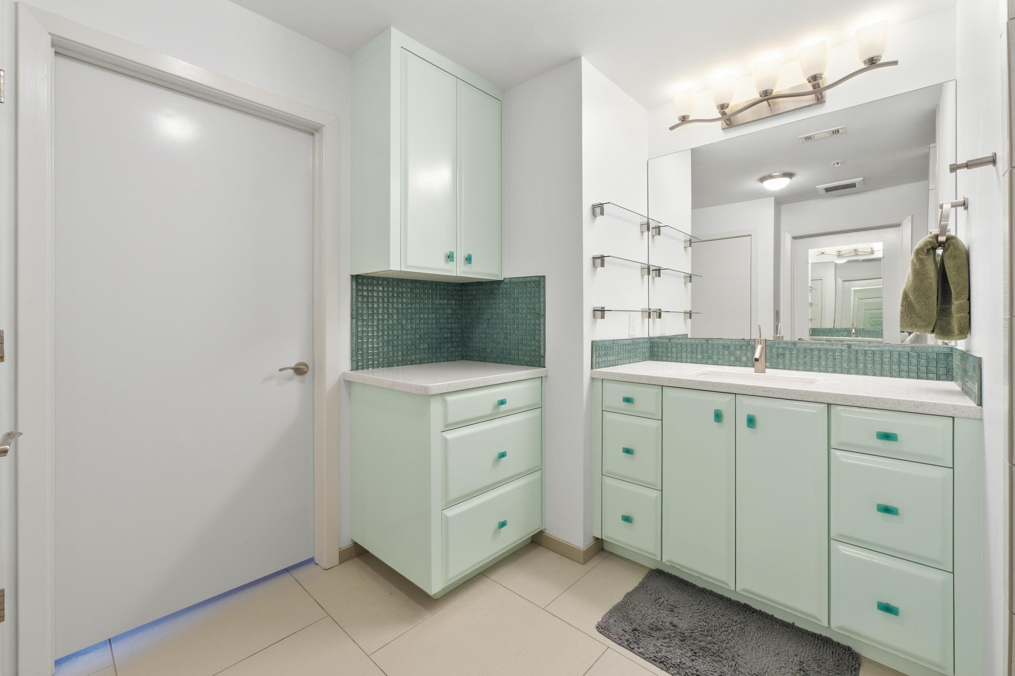 360 Nueces St # 1707, Austin, TX 78701