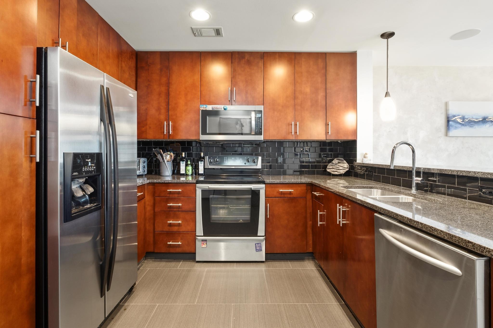 360 Nueces St # 1707, Austin, TX 78701