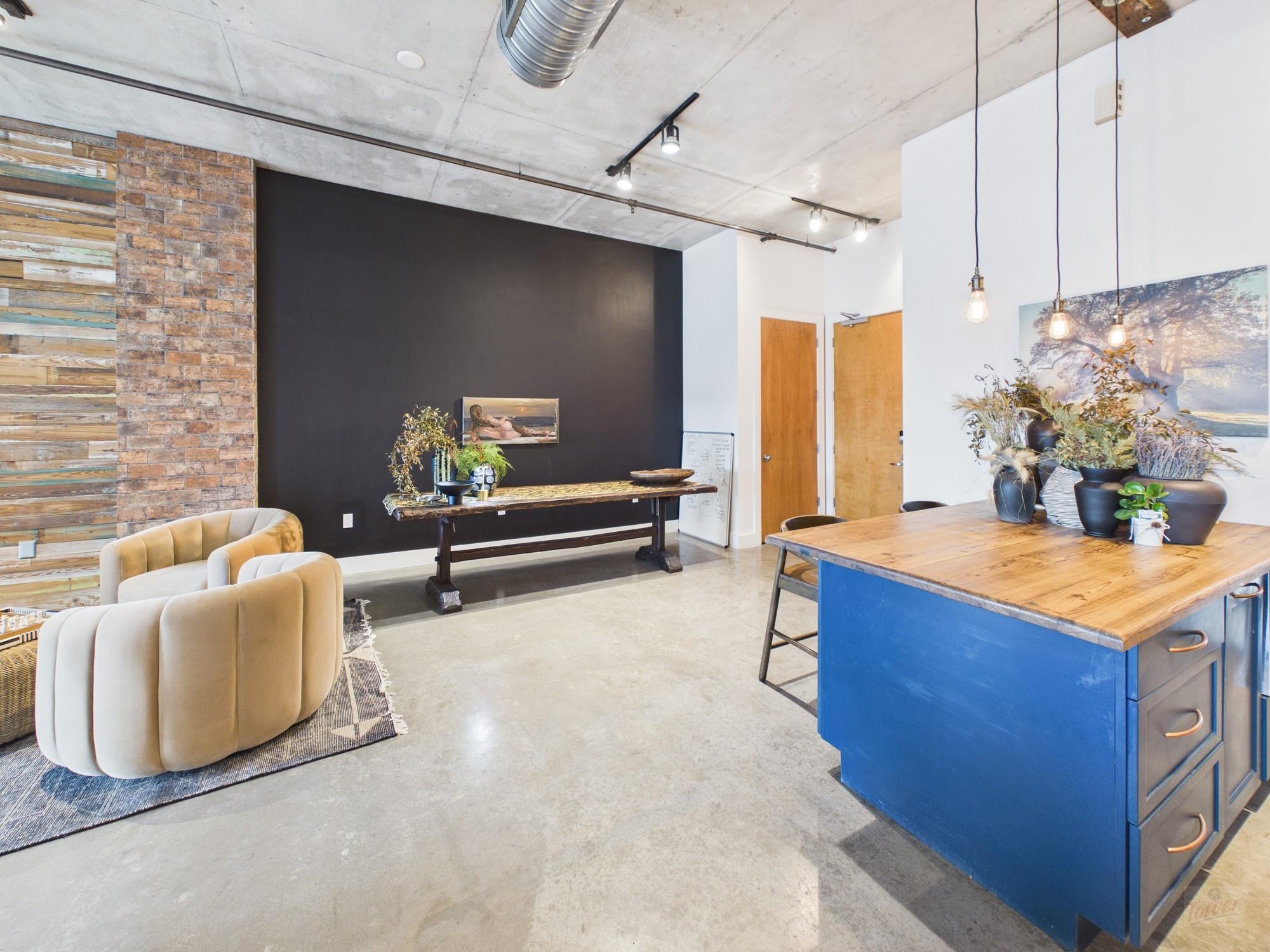 800 W 5th St # 609, Austin, TX 78703