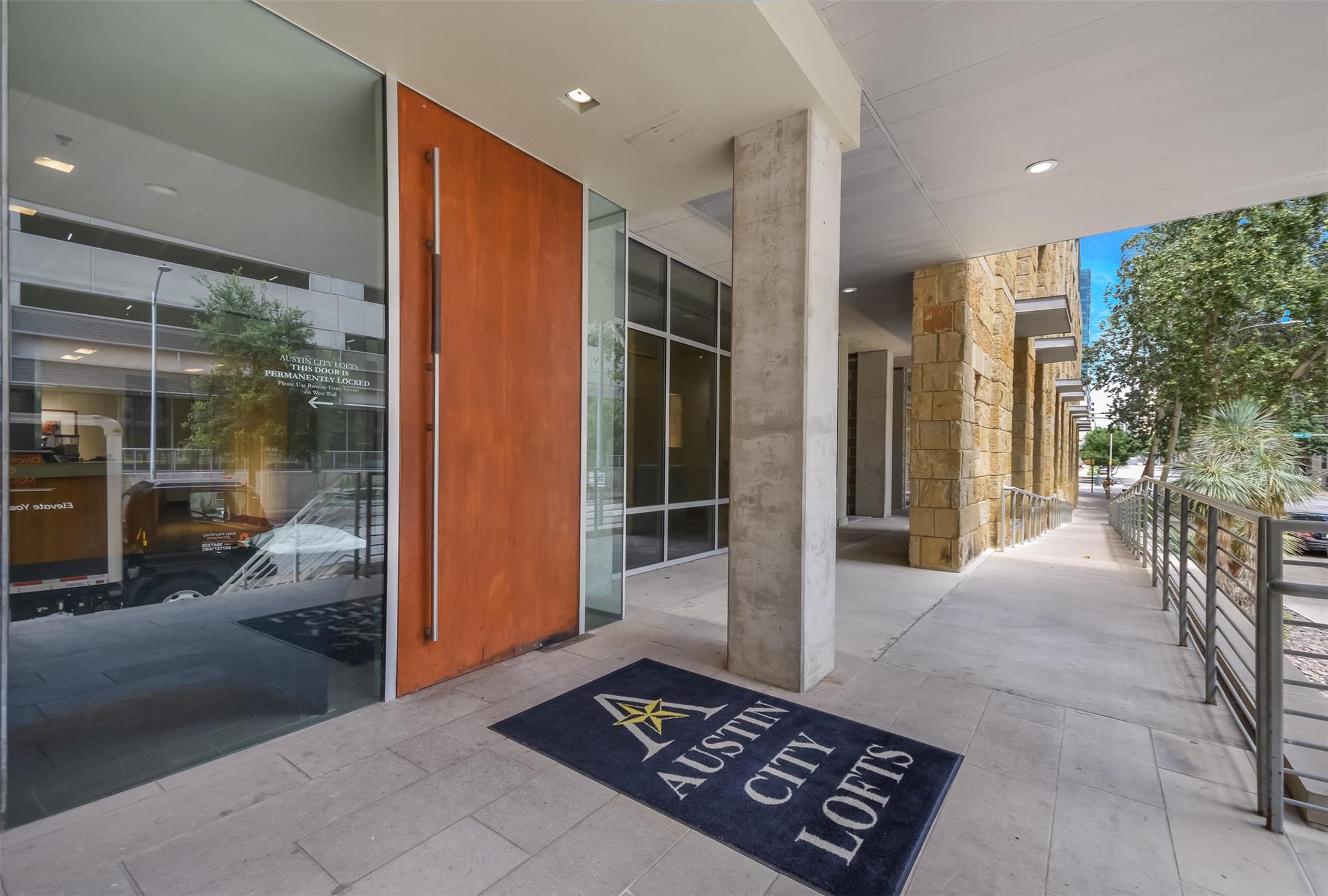 800 W 5th St # 609, Austin, TX 78703