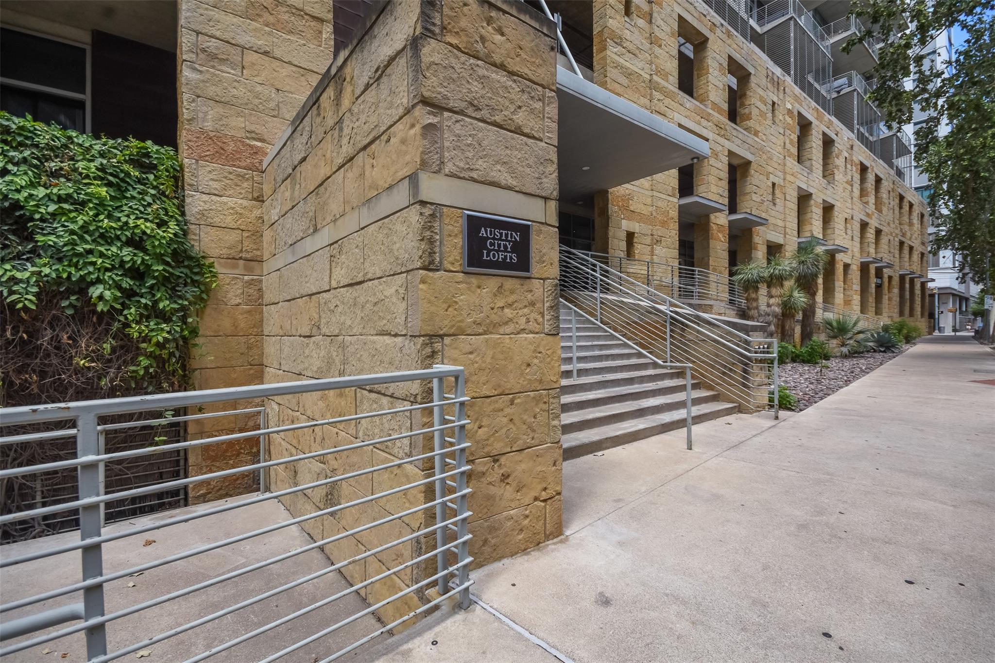 800 W 5th St # 609, Austin, TX 78703