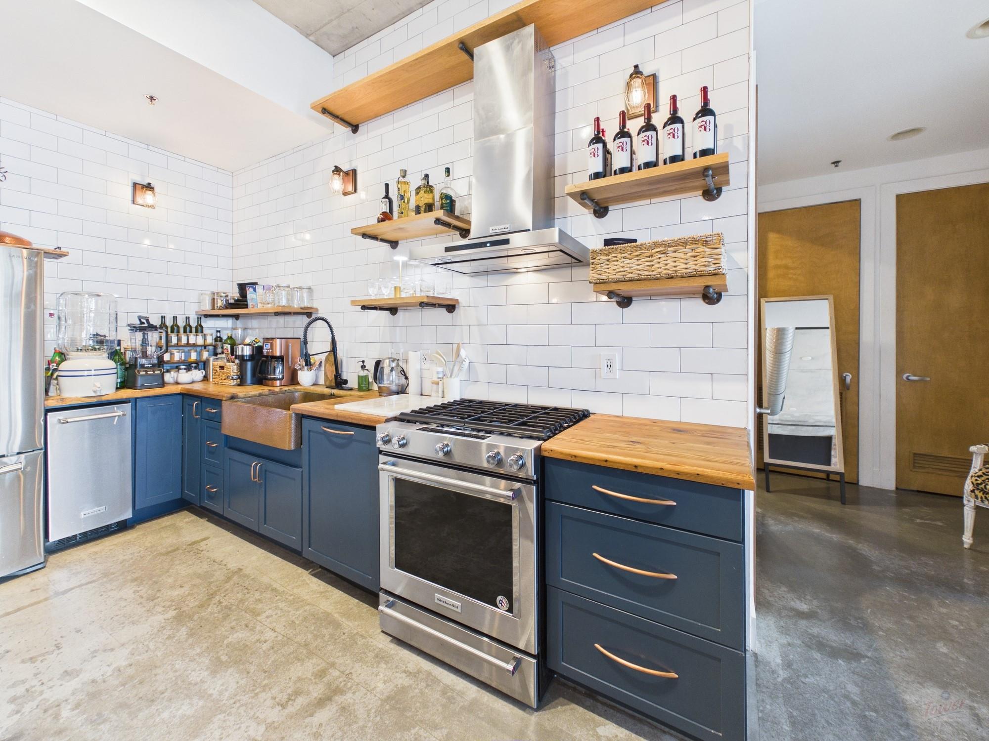 800 W 5th St # 609, Austin, TX 78703