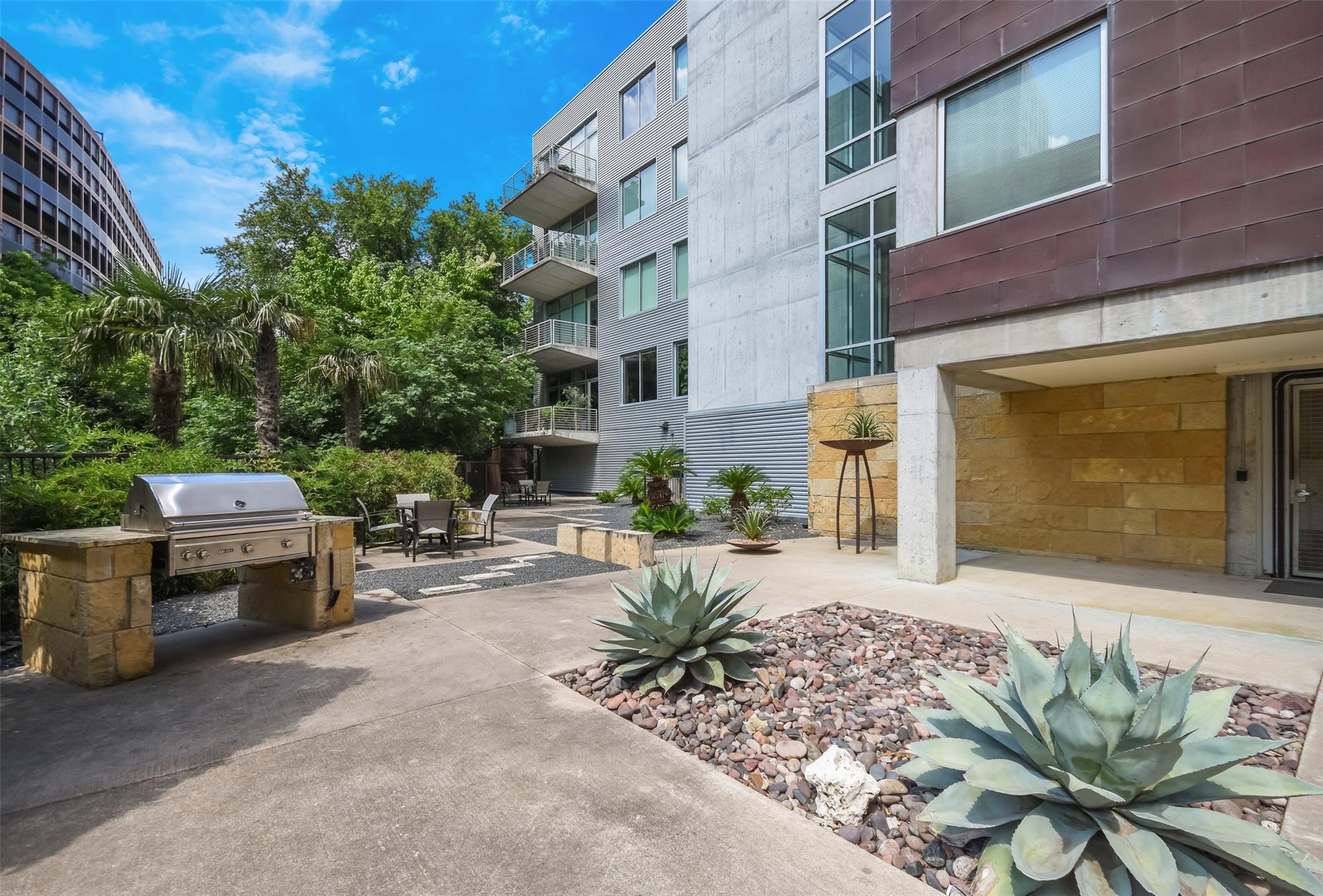 800 W 5th St # 609, Austin, TX 78703