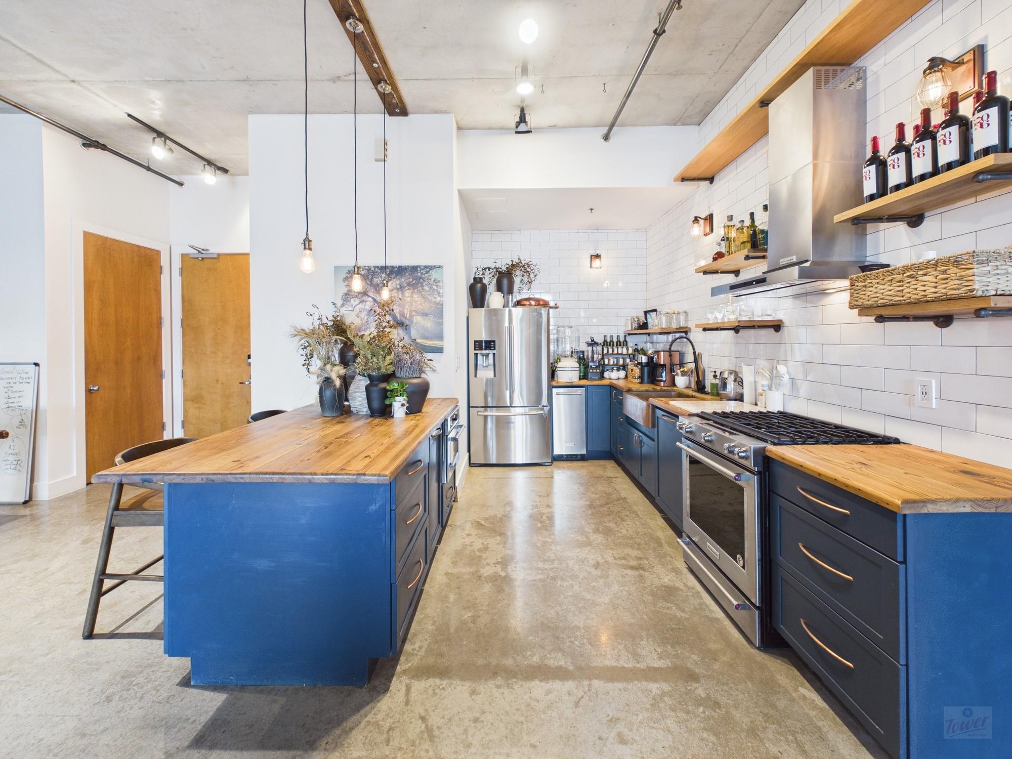 800 W 5th St # 609, Austin, TX 78703