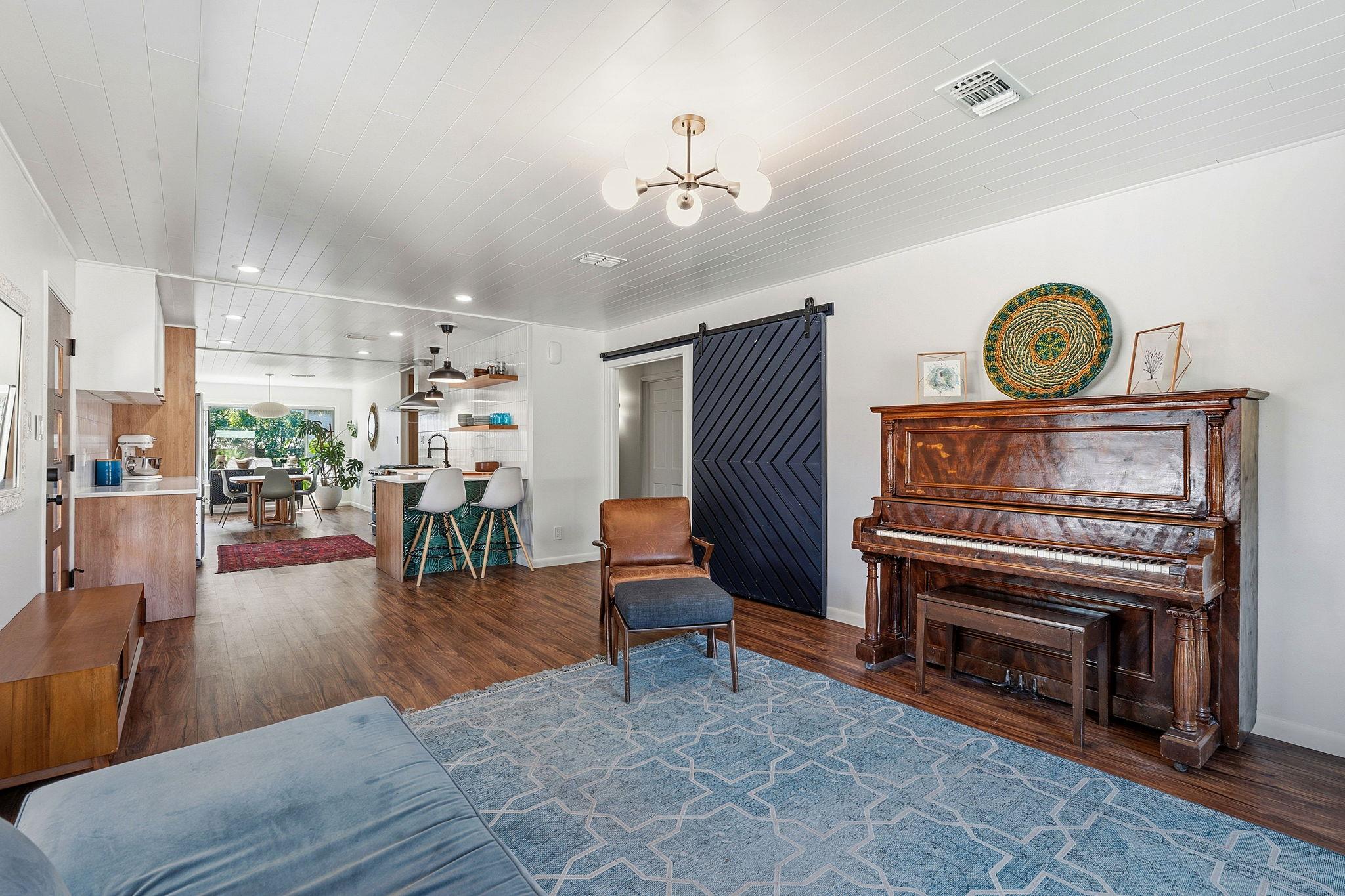 5705 Susie Ct, Austin, TX 78757