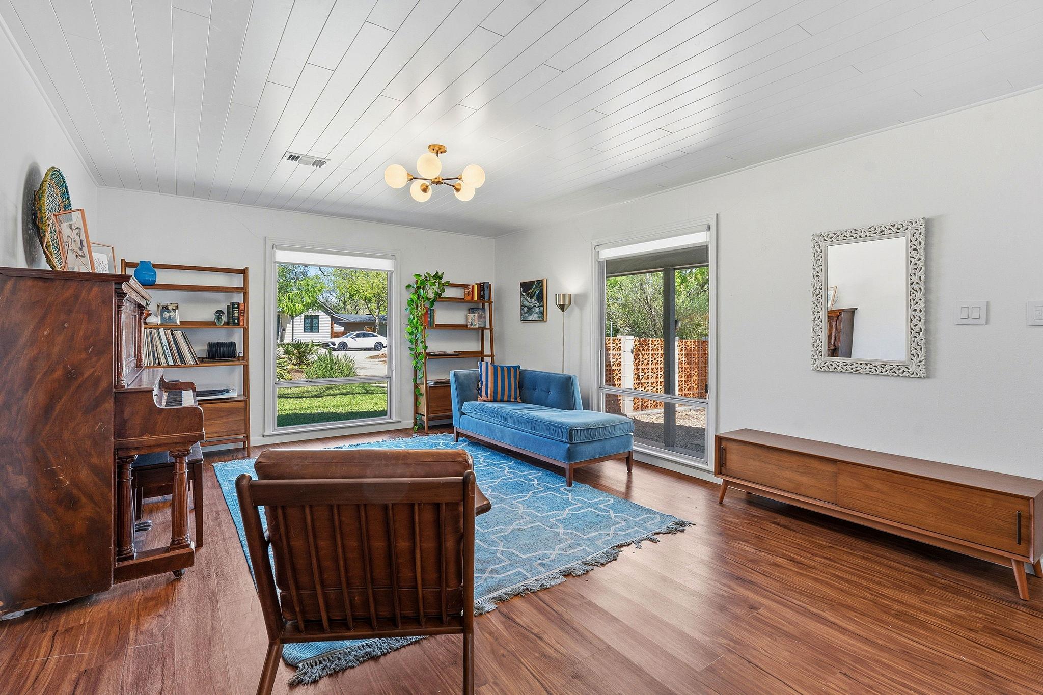 5705 Susie Ct, Austin, TX 78757