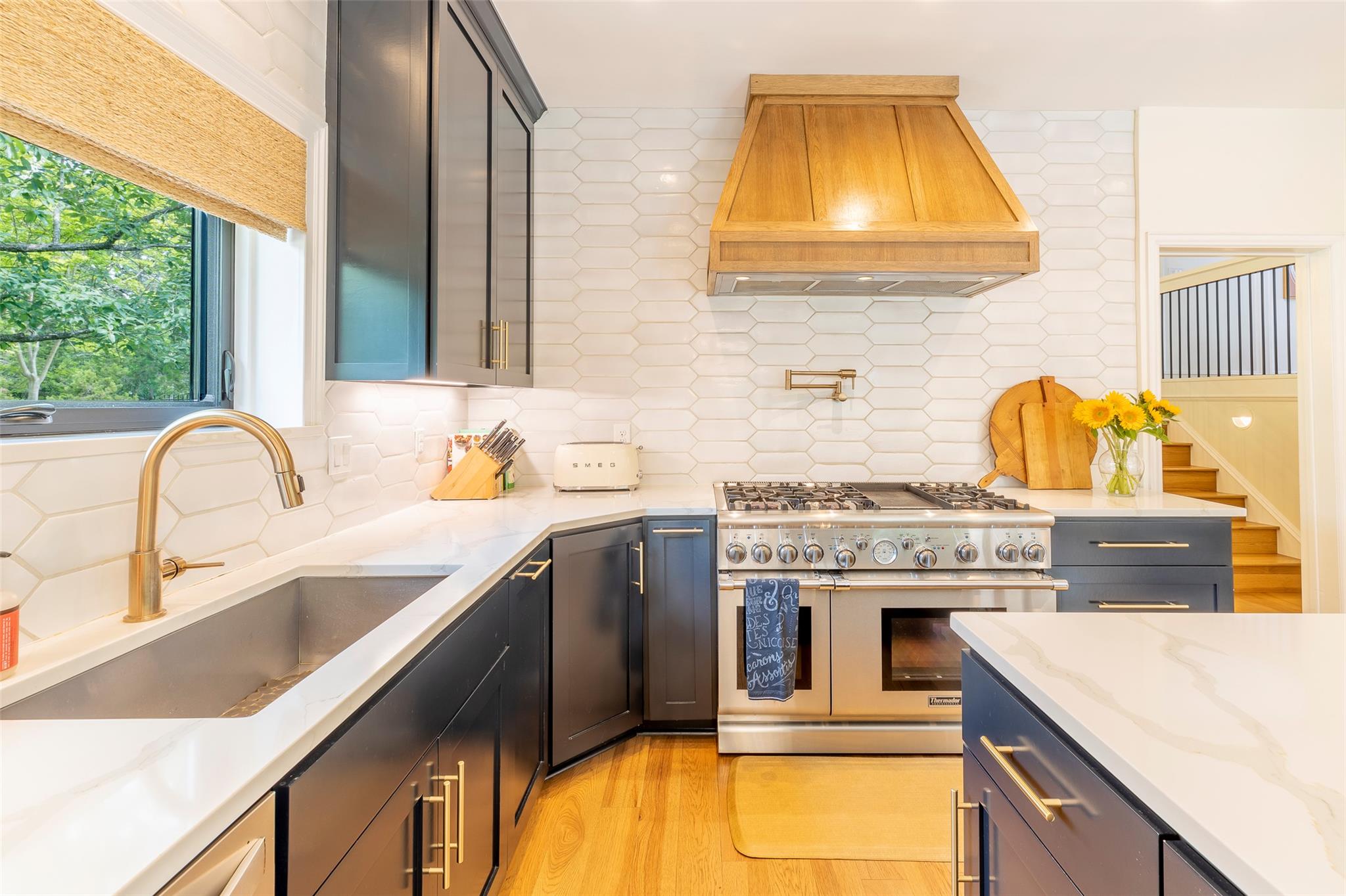 8800 Golden Rain Cv, Austin, TX 78735