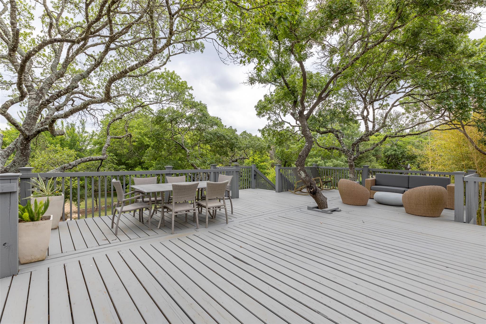 8800 Golden Rain Cv, Austin, TX 78735