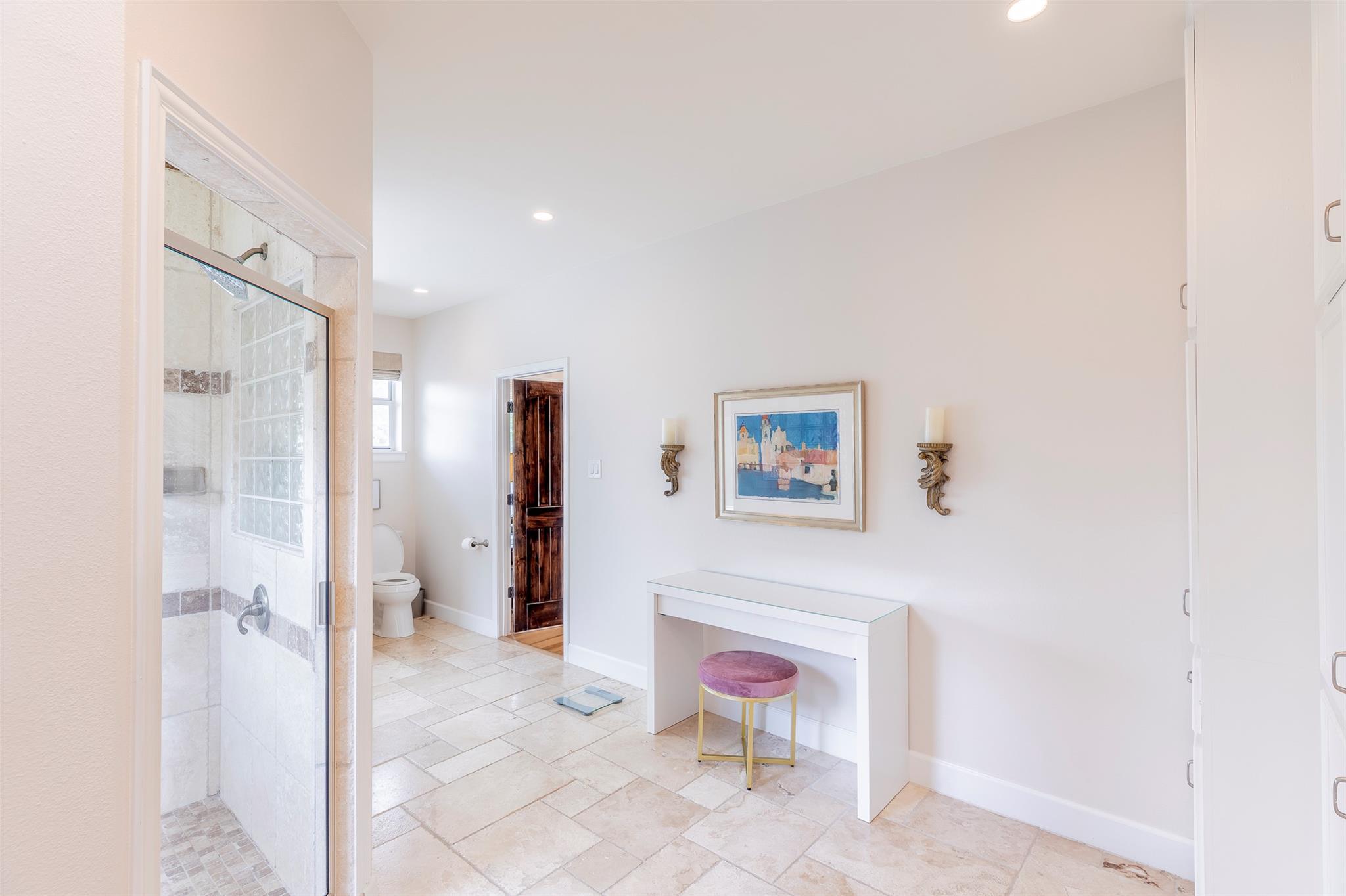 8800 Golden Rain Cv, Austin, TX 78735