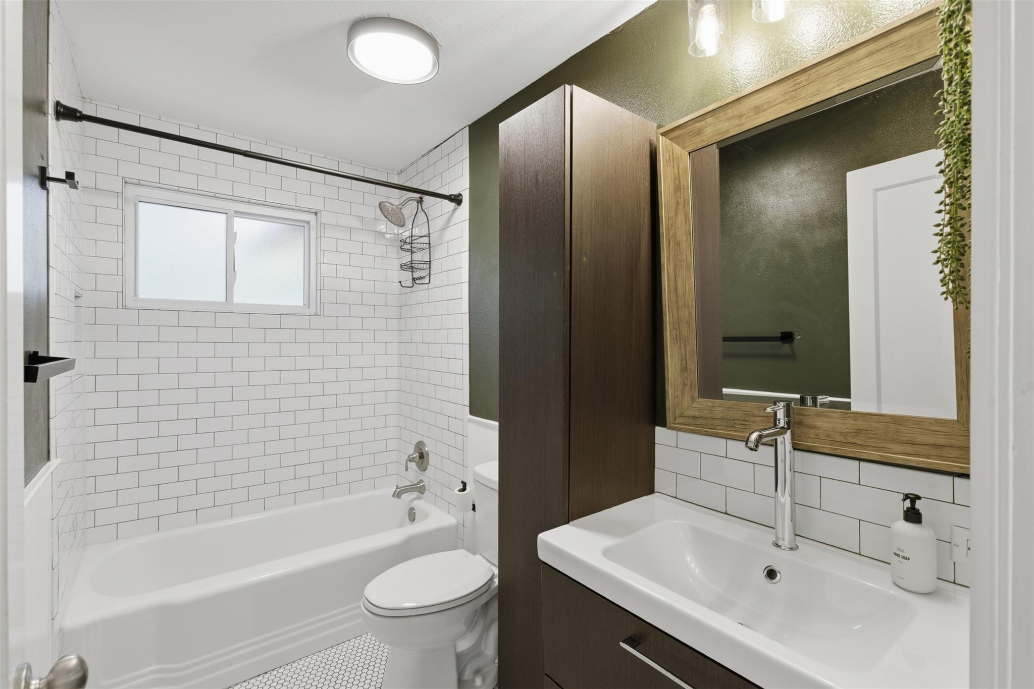 5614 SHOALWOOD Ave, Austin, TX 78756