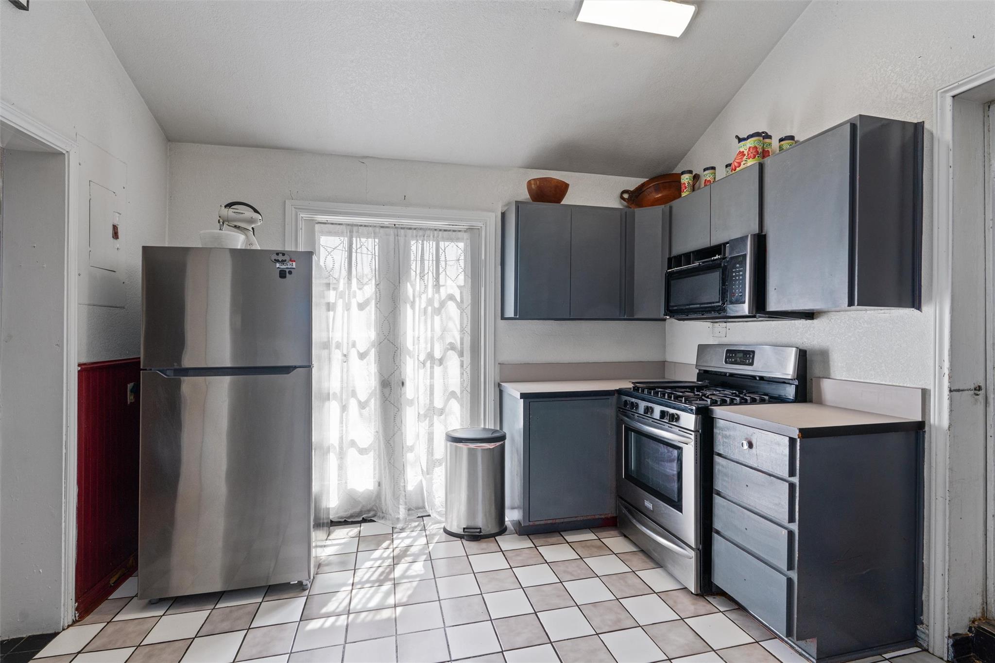 137 Scarlet Oaks Dr, Dale, TX 78616