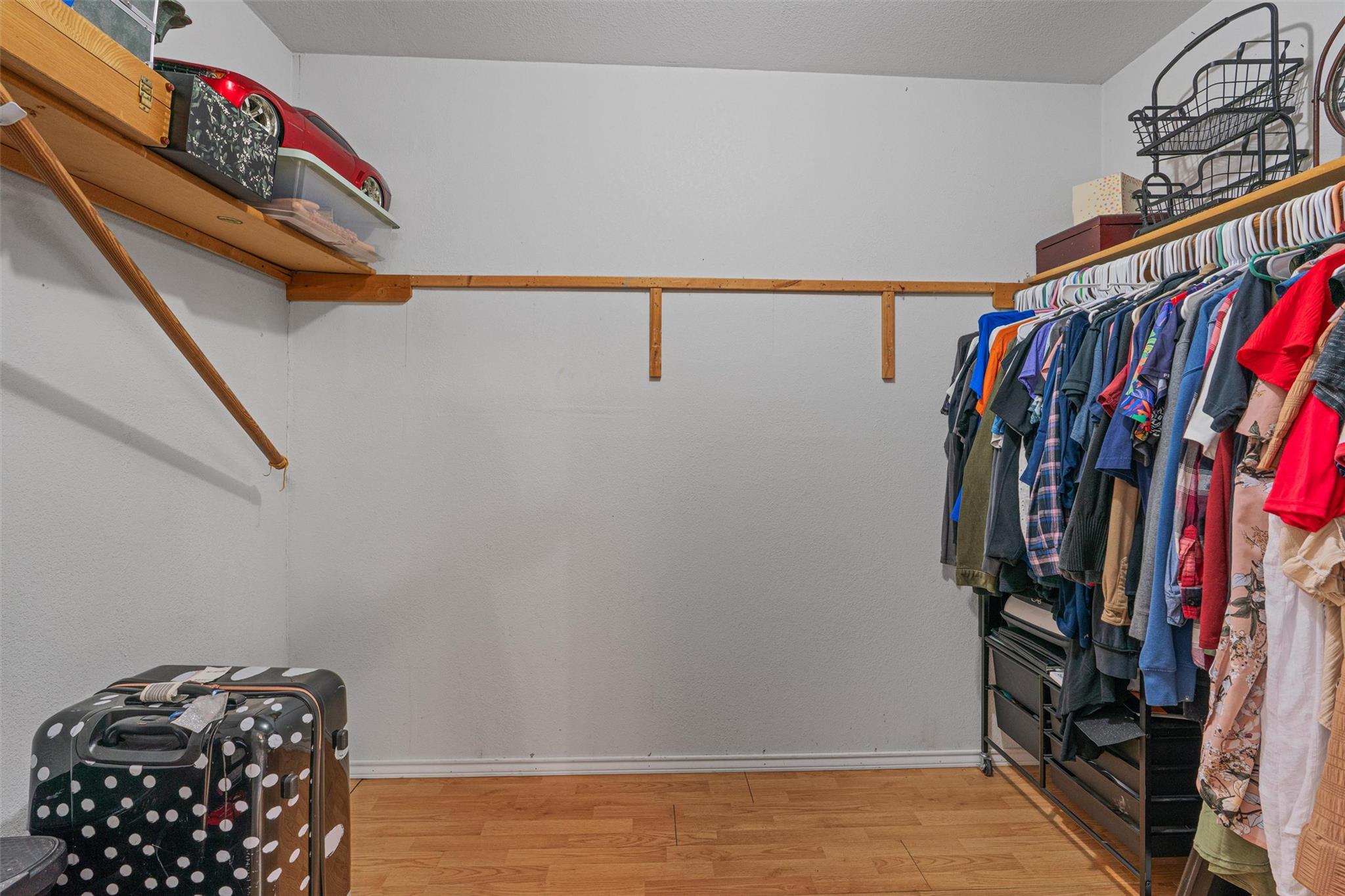 137 Scarlet Oaks Dr, Dale, TX 78616