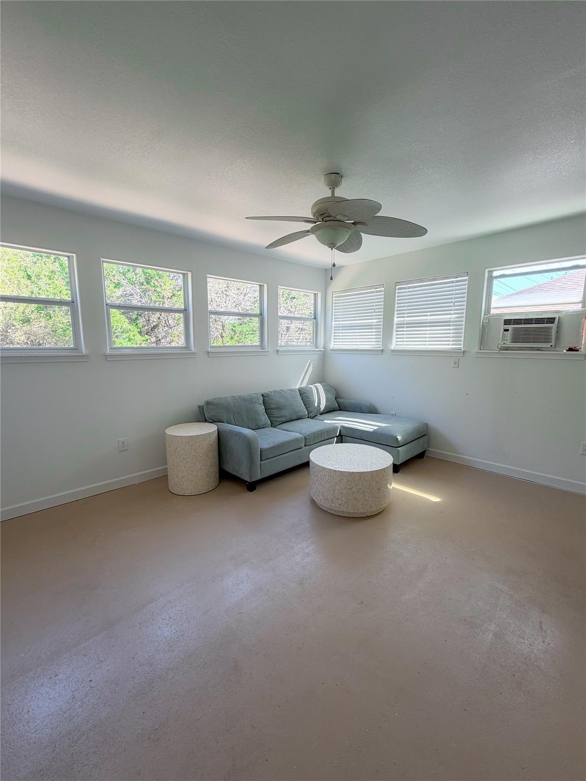 430 Summit Ridge Dr N, Point Venture, TX 78645