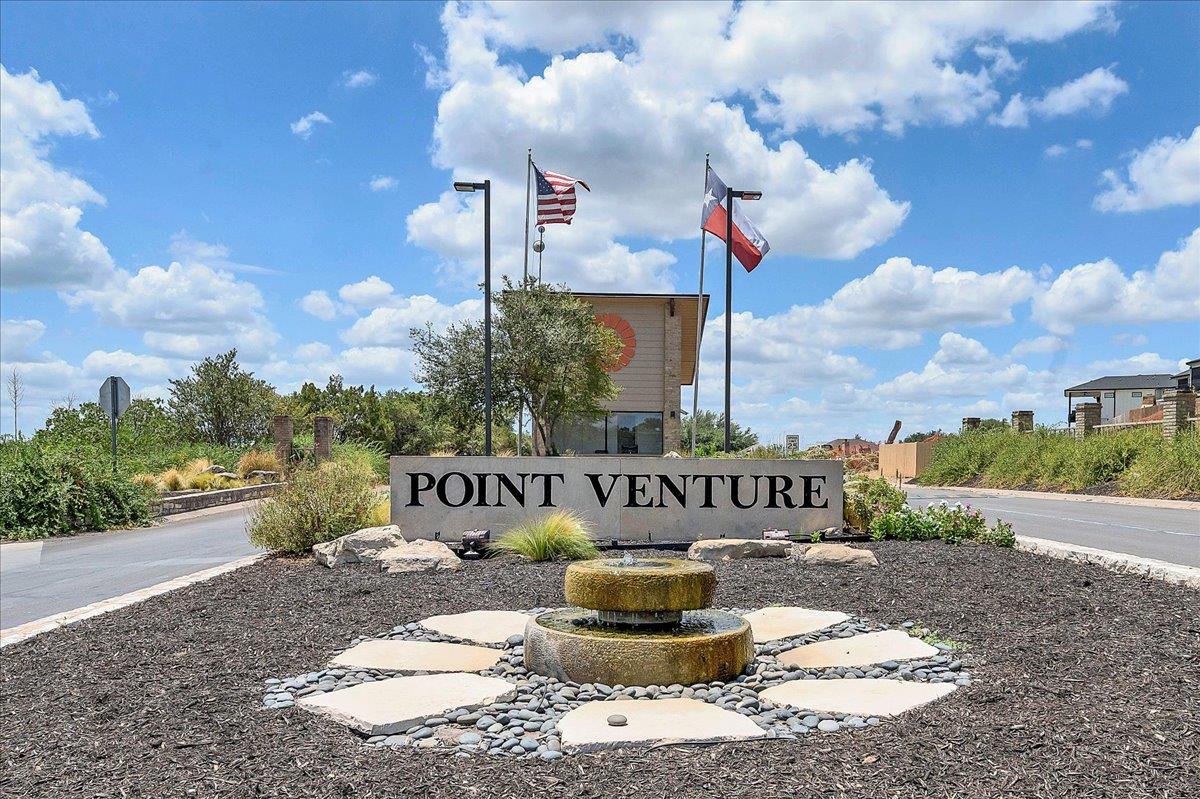 430 Summit Ridge Dr N, Point Venture, TX 78645