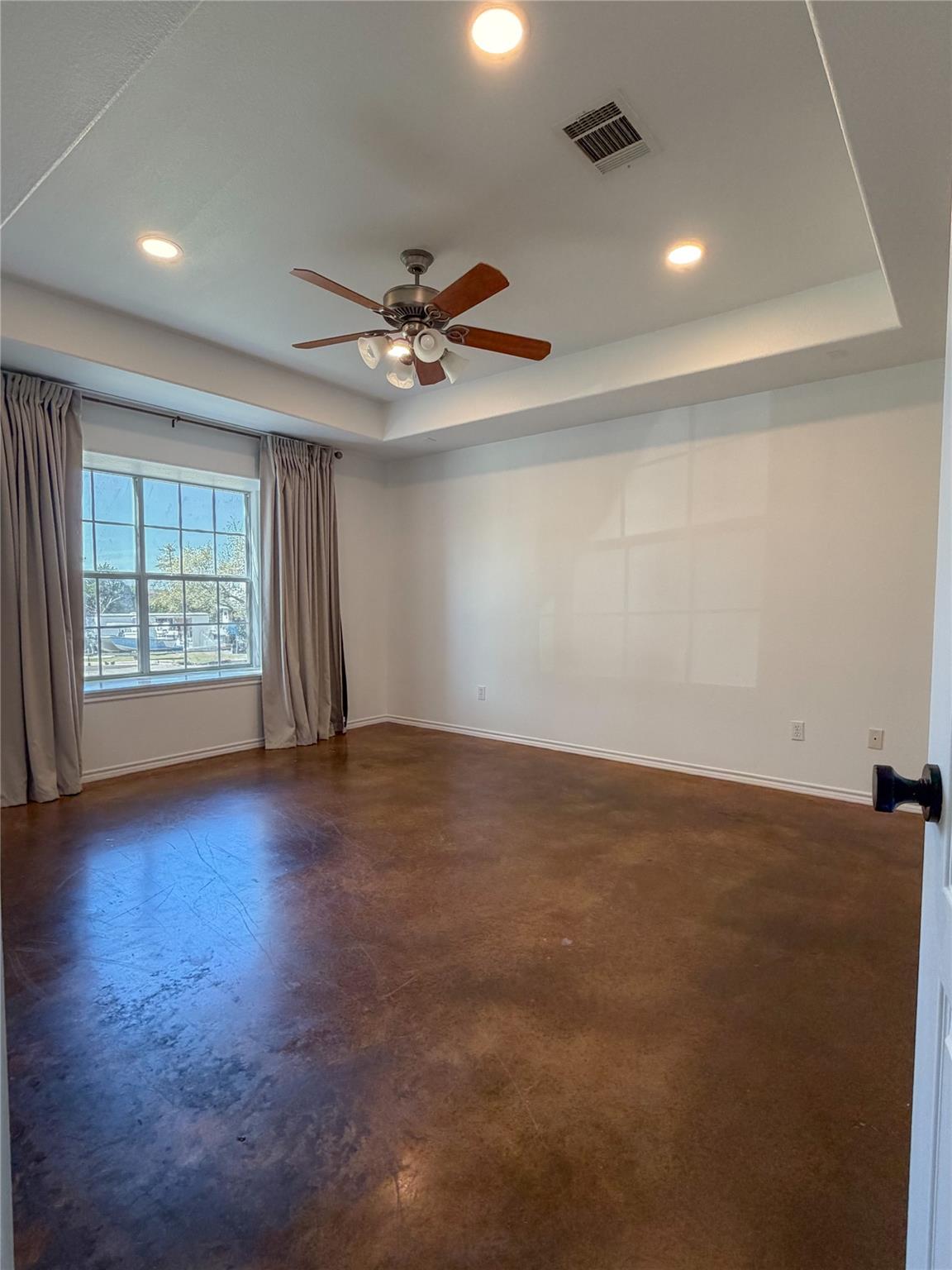 430 Summit Ridge Dr N, Point Venture, TX 78645