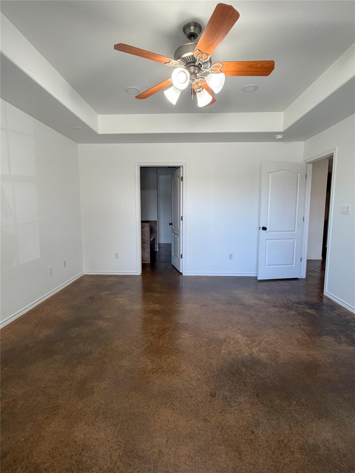 430 Summit Ridge Dr N, Point Venture, TX 78645