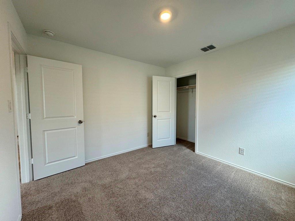 184 Chapel Beck Dr, Kyle, TX 78640