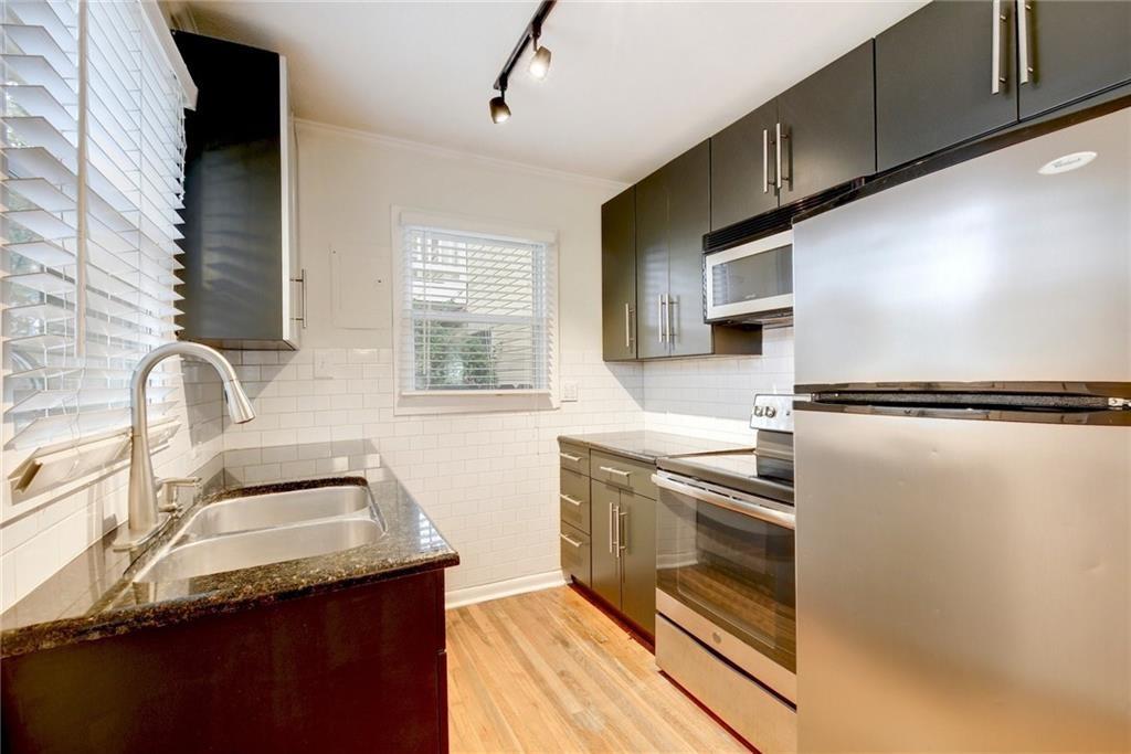 1110 W 22nd St # 13, Austin, TX 78705