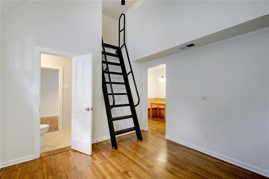 1110 W 22nd St # 13, Austin, TX 78705