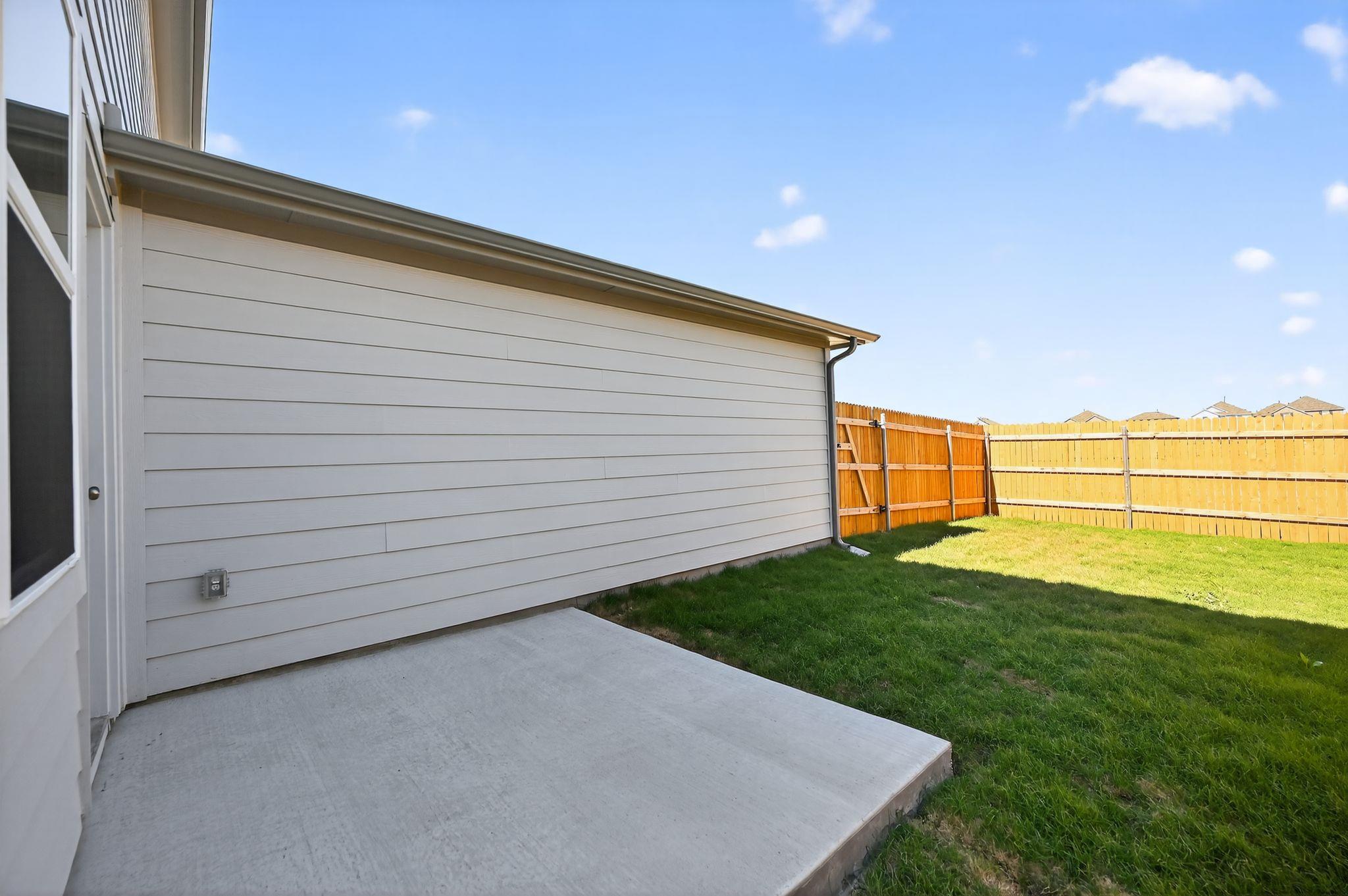 5804 Swedish Farms Ter, Del Valle, TX 78617