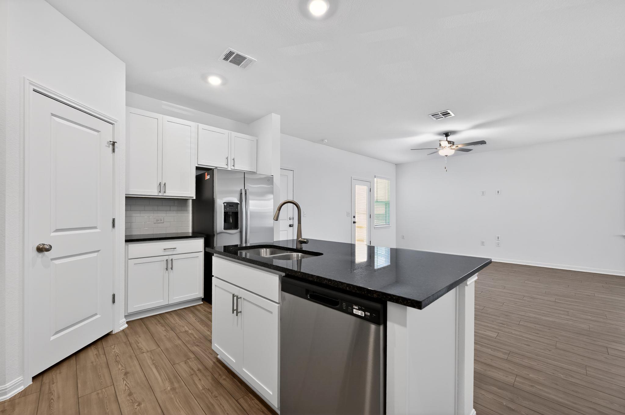 5804 Swedish Farms Ter, Del Valle, TX 78617