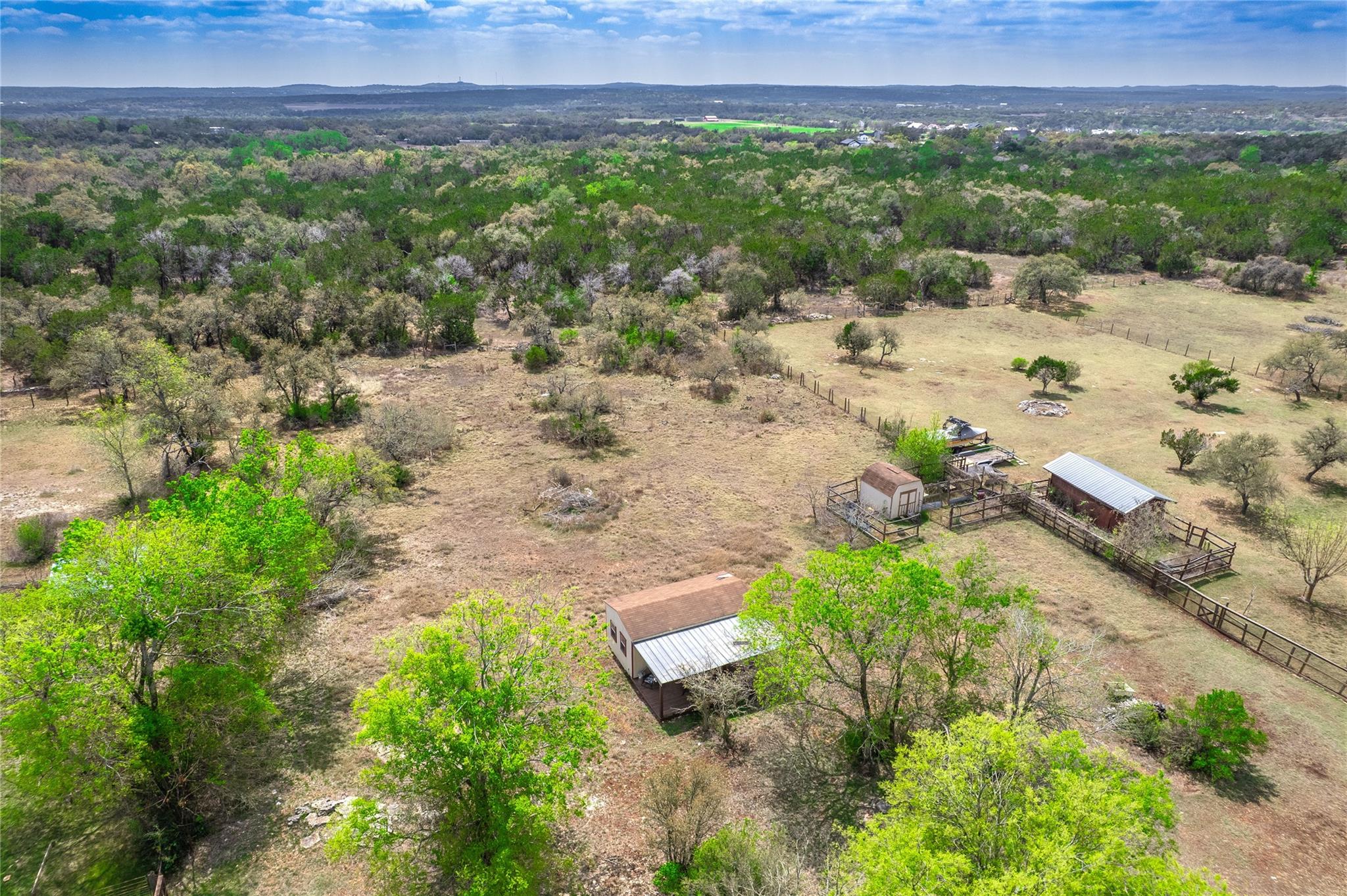 718 Post Oak Dr, Dripping Springs, TX 78620