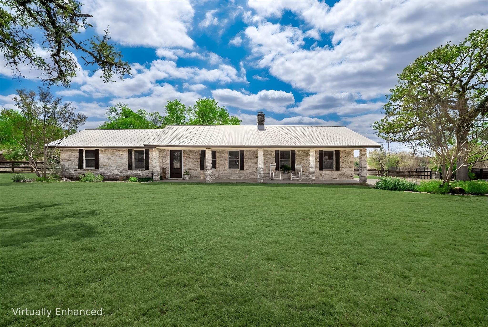 718 Post Oak Dr, Dripping Springs, TX 78620