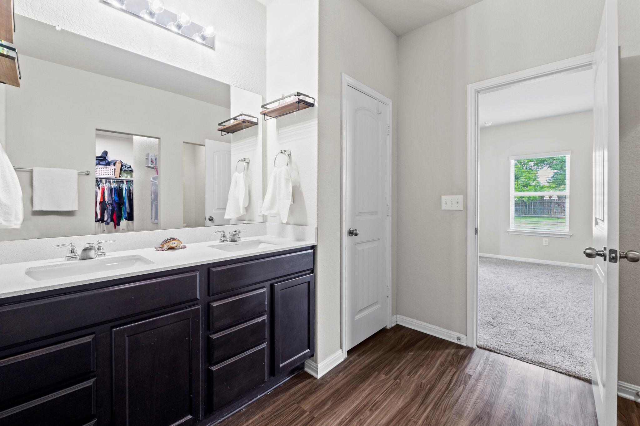 2417 Bridges Ranch Rd, Georgetown, TX 78628