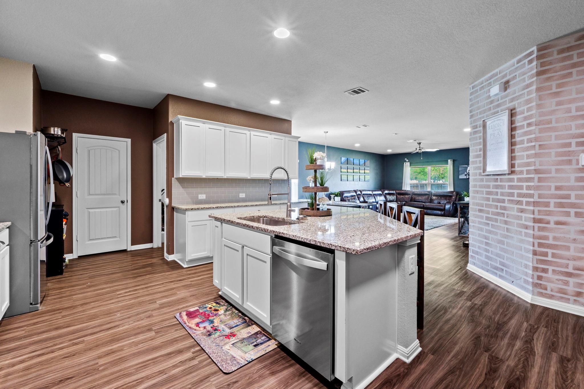 2417 Bridges Ranch Rd, Georgetown, TX 78628