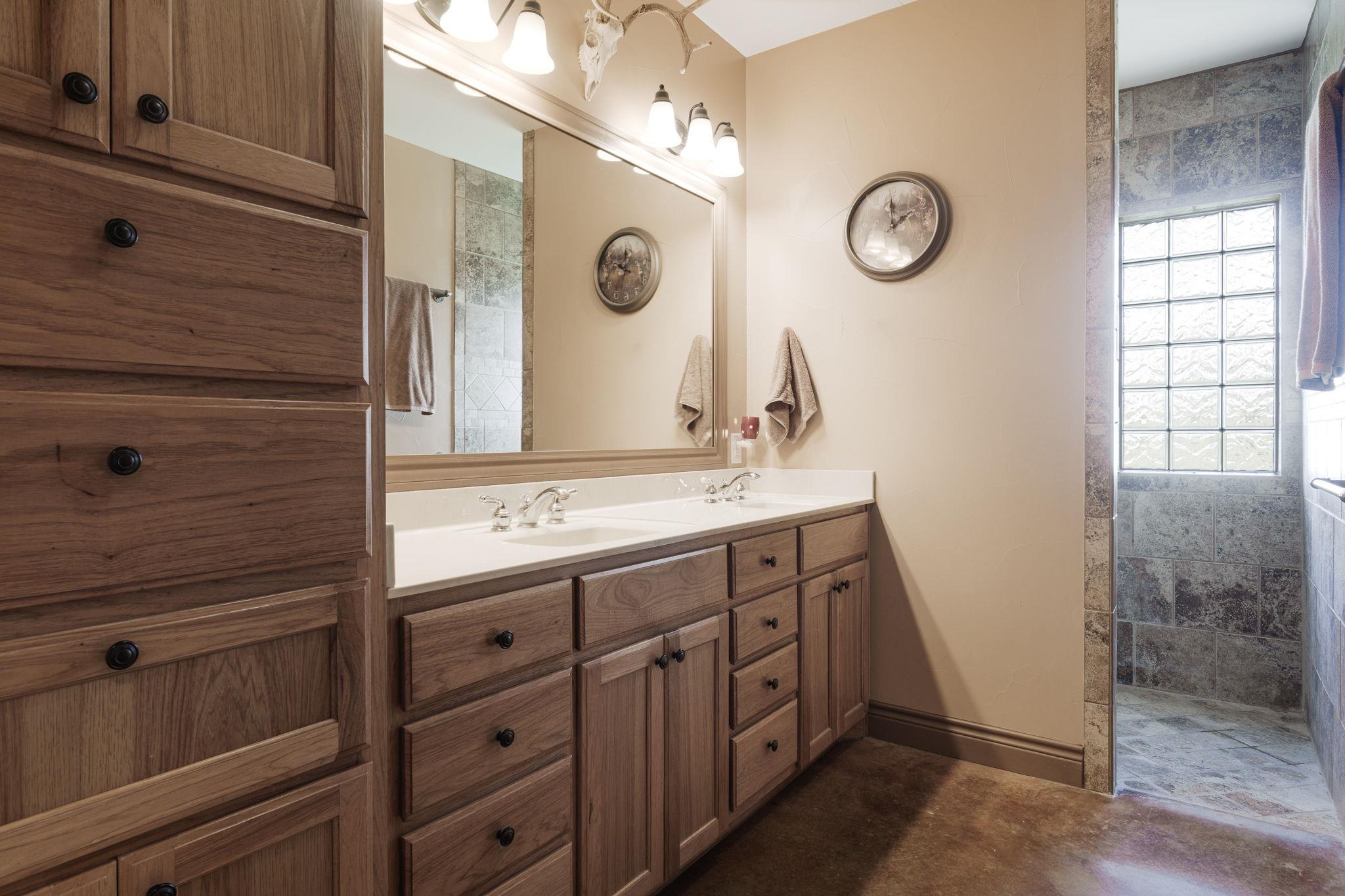 5450 County Road 101, Lampasas, TX 76550