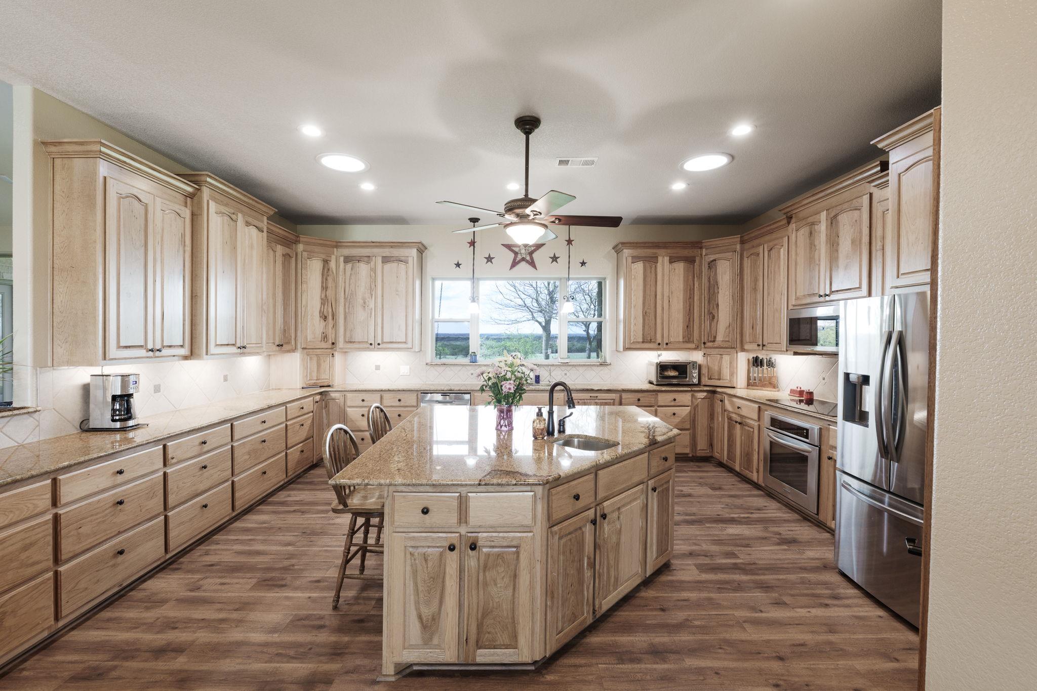 5450 County Road 101, Lampasas, TX 76550